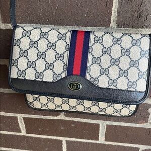 Gucci Women's GG Supreme Vintage Sherryline bag